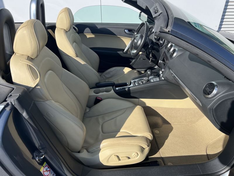 Audi TT  3.2 V6 QUATTRO S TRONIC ADVANCED PLUS