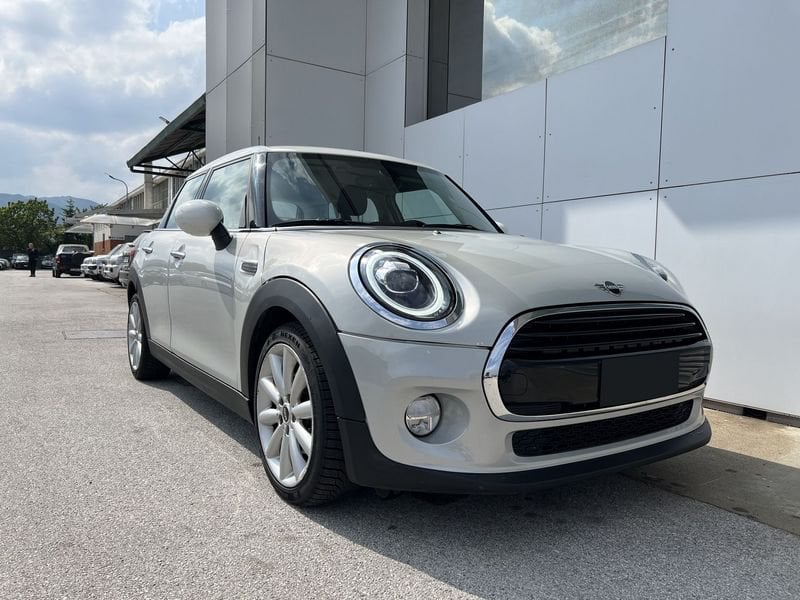 MINI   1.5 Cooper D 5 porte