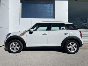 MINI   One