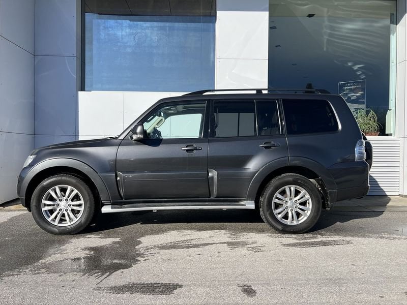 Mitsubishi Pajero  3.2 DI-D 190cv Autom. Instyle