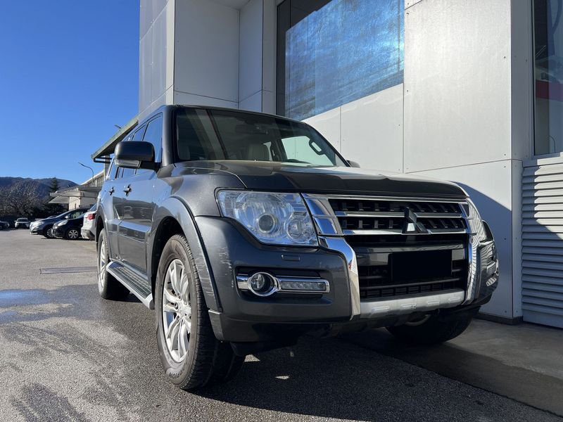 Mitsubishi Pajero  3.2 DI-D 190cv Autom. Instyle