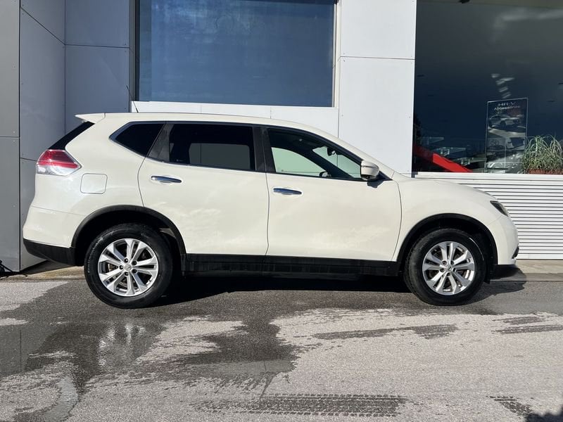 Nissan X-Trail  1.6 dCi 130 4WD Tekna