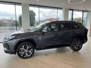 Suzuki Across  2.5 Plug-In Hybrid Top E-CVT 4WD auto